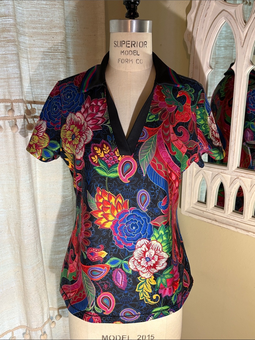 Johnny Was Multicolor Floral Paisley V-Neck Short Sleeve Top